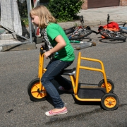 speelstraat en barbecue 2011