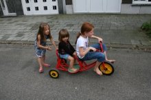 speelstraat en barbecue 2011