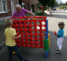 speelstraat en barbecue 2011