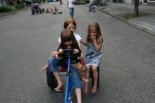 speelstraat en barbecue 2011