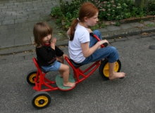 speelstraat en barbecue 2011