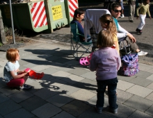 speelstraat en barbecue 2011