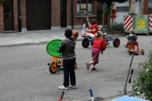 speelstraat en barbecue 2011