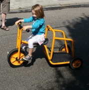 speelstraat en barbecue 2011