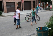 speelstraat en barbecue 2011